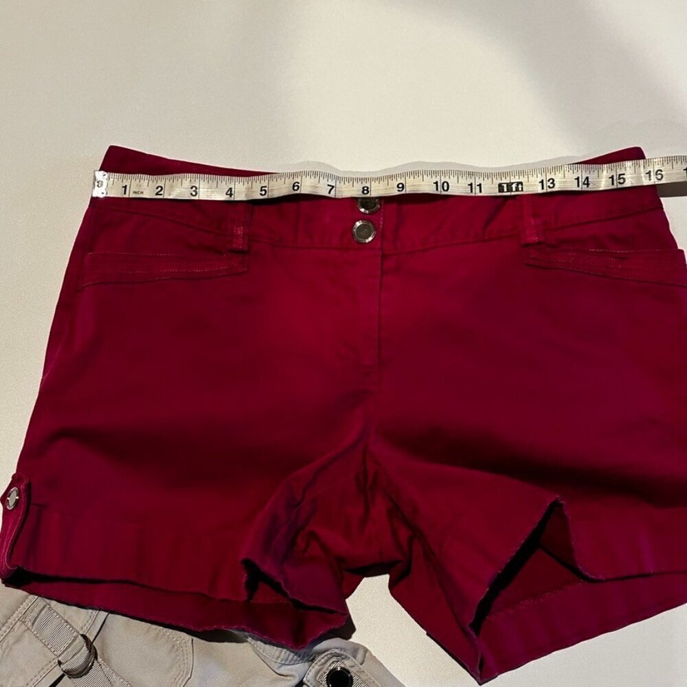 White House Black Market Shorts Size 6 / 2 for 1 deal Fair condition Read - Picture 9 of 14